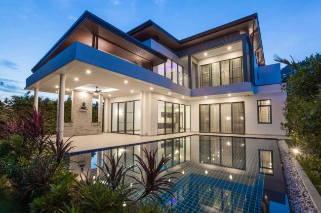 Real Estate Roslyn